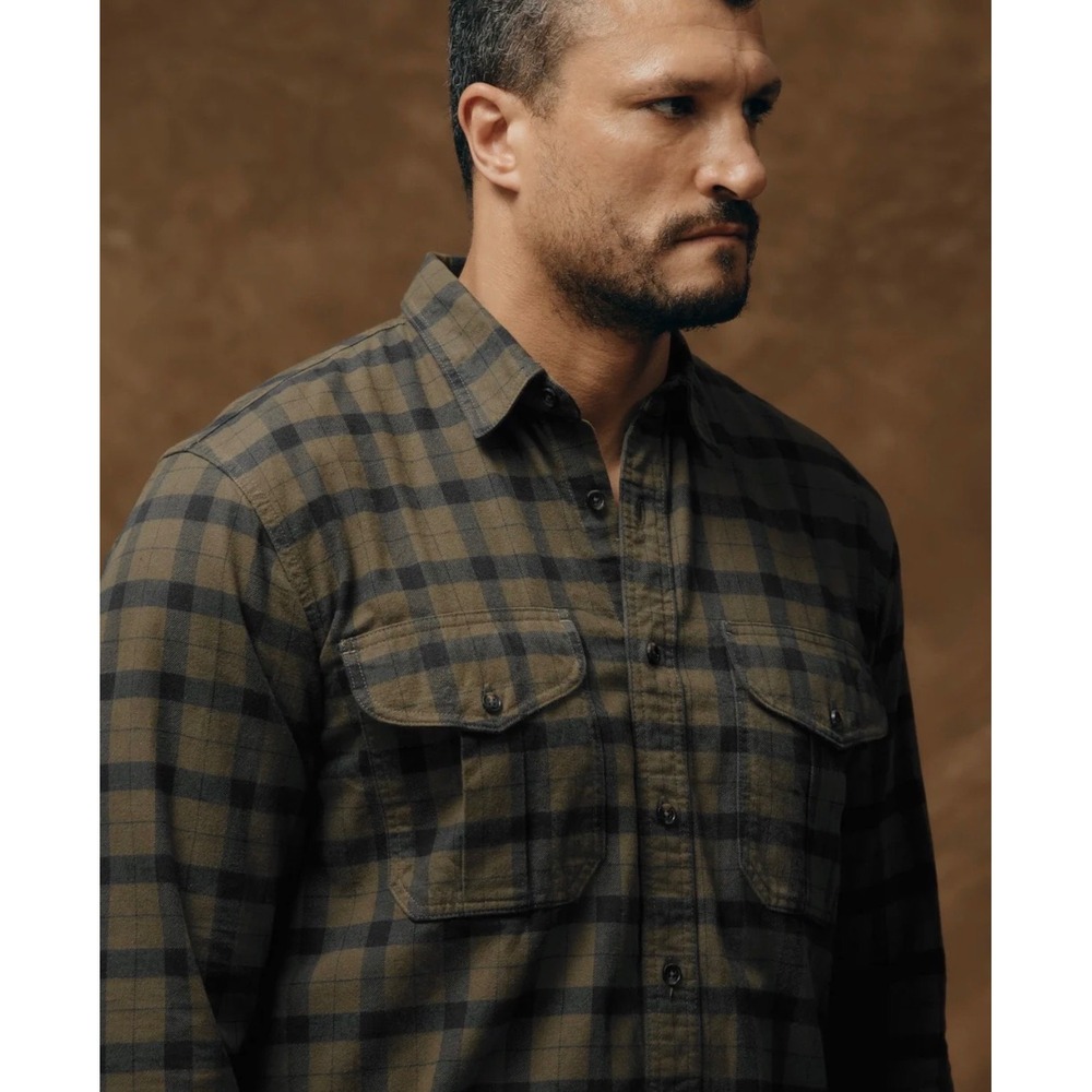 Filson Alaskan Guide Button Down Shirt Mens L Green Black Plaid Flannel Gorpcore